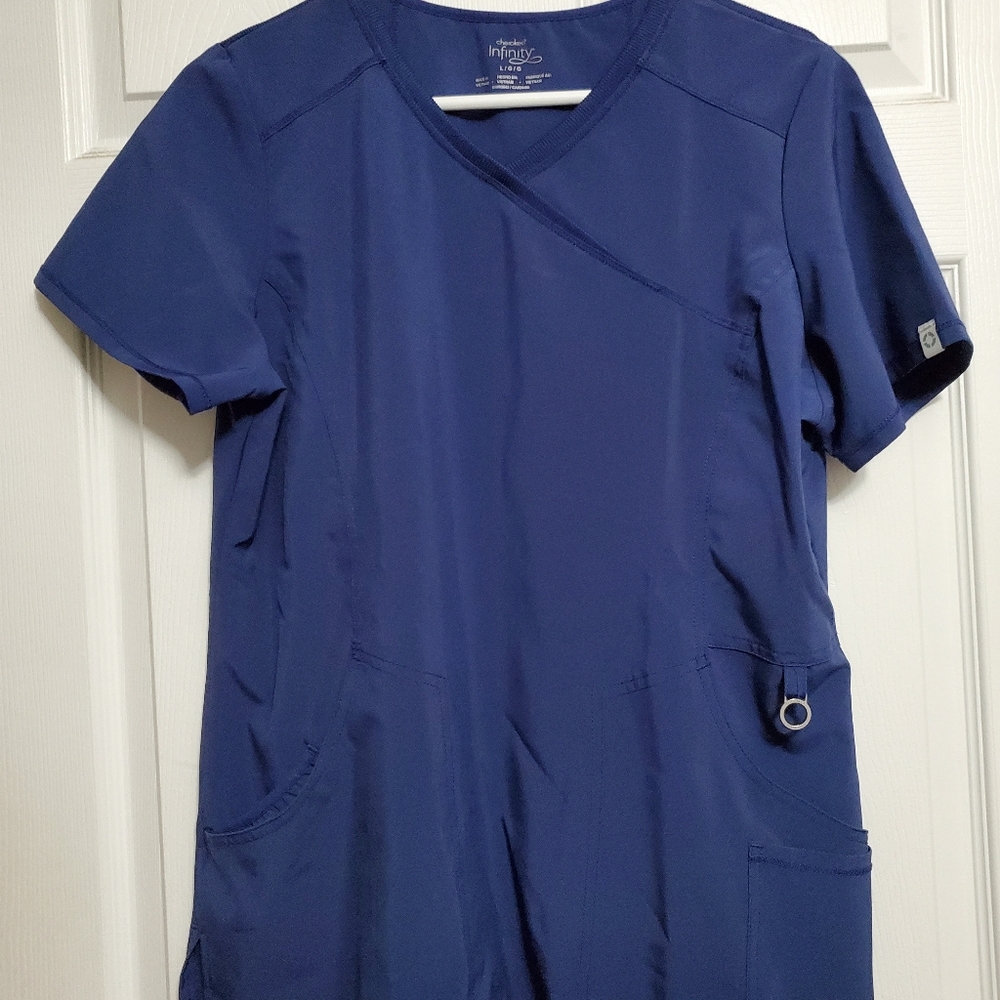 Cherokee Infinity scrub top, navy